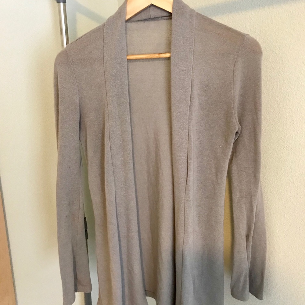 Gray-tan Long Sleeved Cardigan!